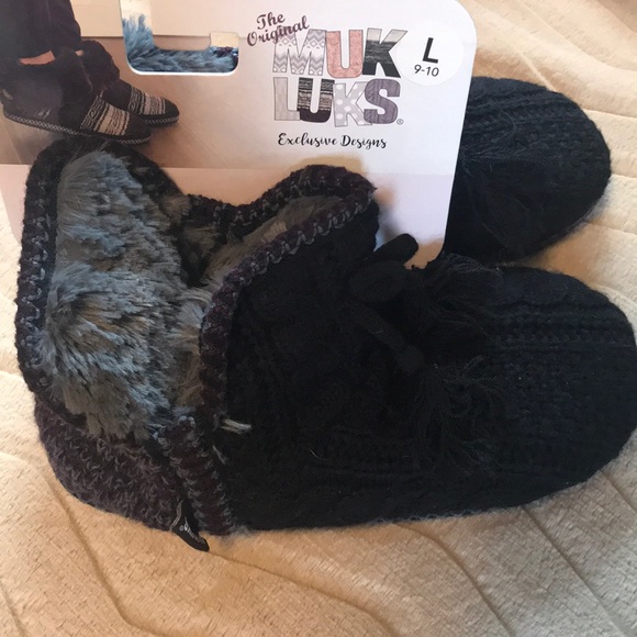 The original muk luks slippers - Picture 6 of 7